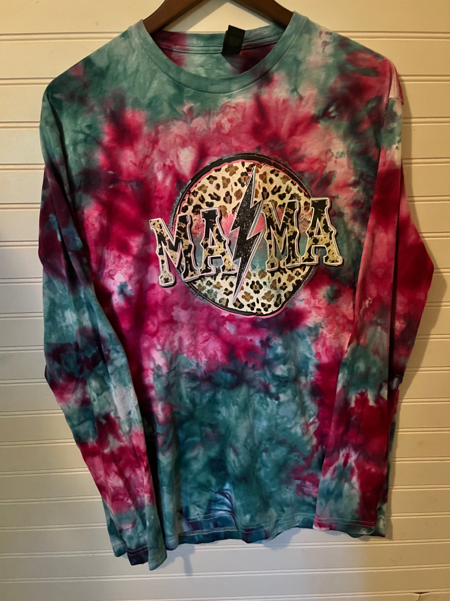 Large long sleeve t-shirt mama