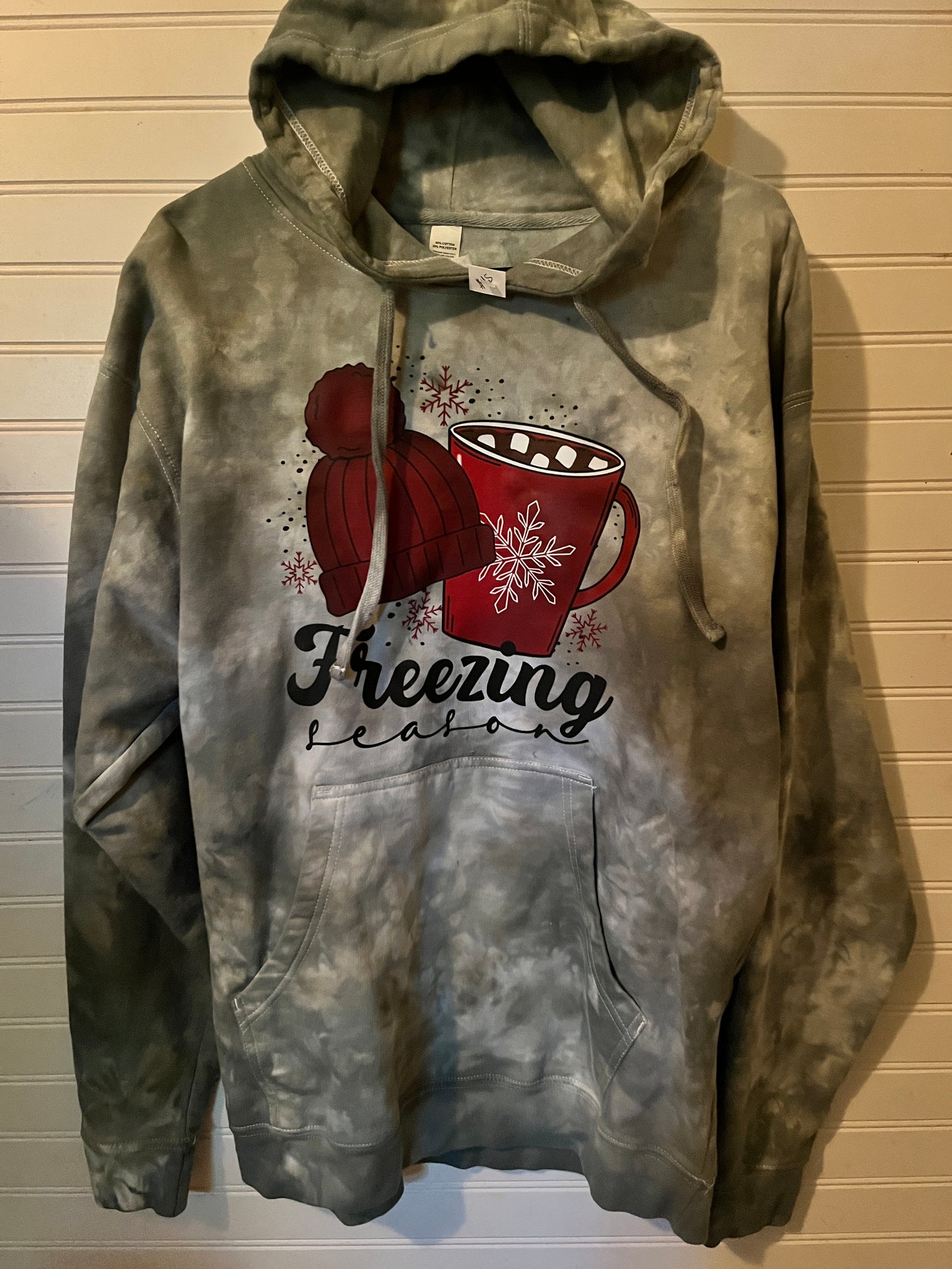 Large soft hoodie always freezing